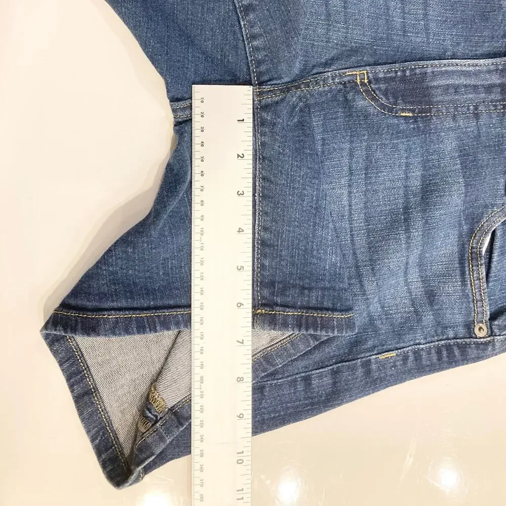 BANANA REPUBLIC Shorts Women 27/4 Blue Denim Dark-Wash Pocket Roll-Tab Chino
